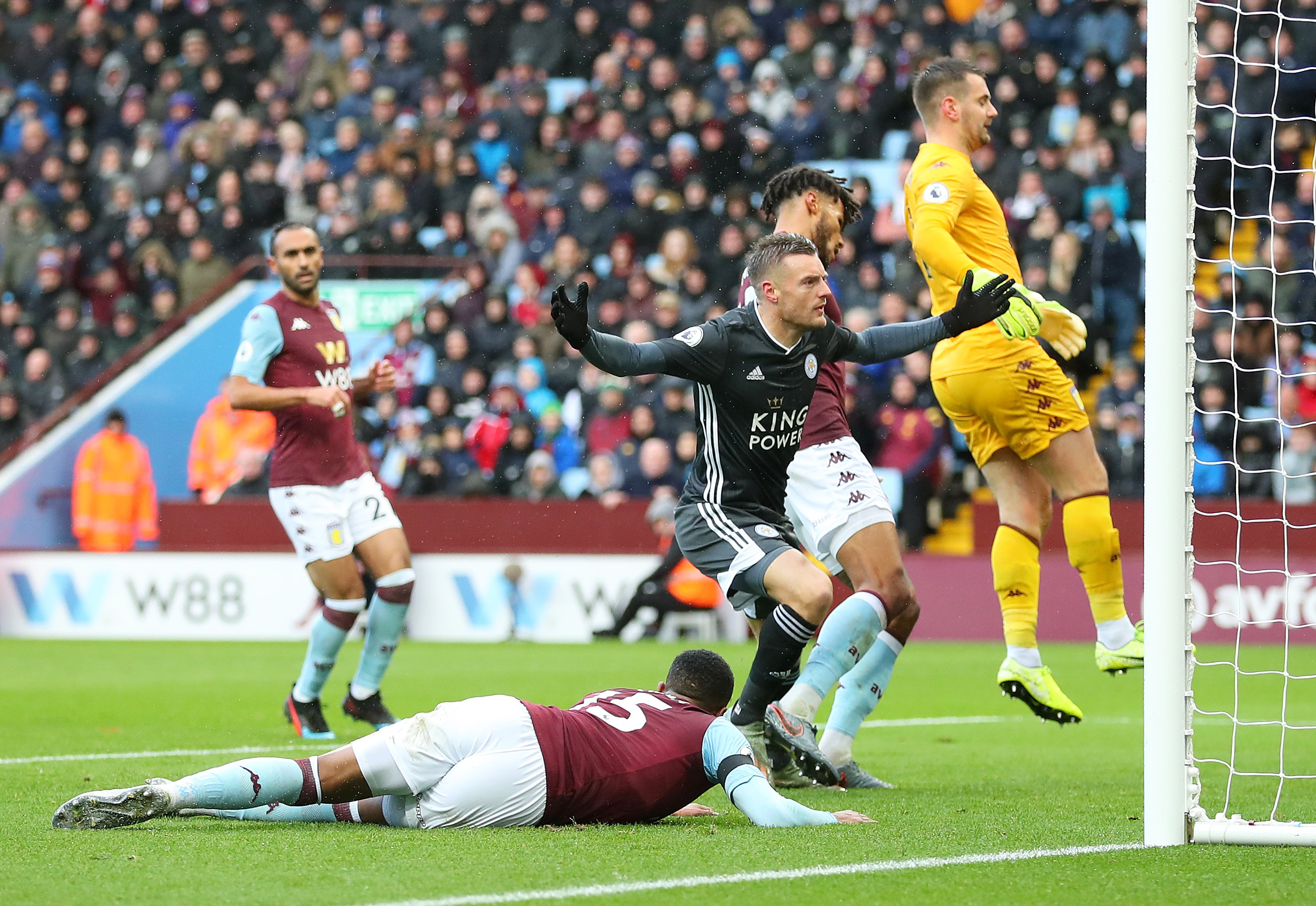 每个小组进 每个小组进